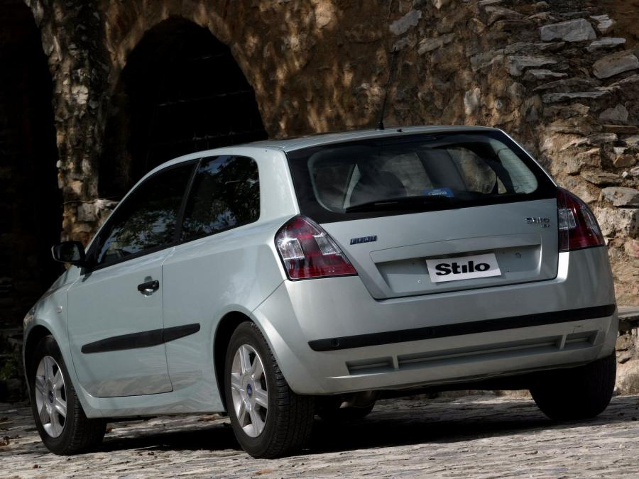  Fiat Stilo 3-Door 2001 года  (фото 7 из 16)
